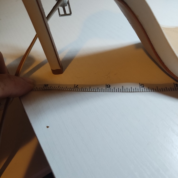 New Schultz heels Women's 8.5B (Nwt) Cream Colored.Photo Show Shadows Not Defect - Picture 10 of 12